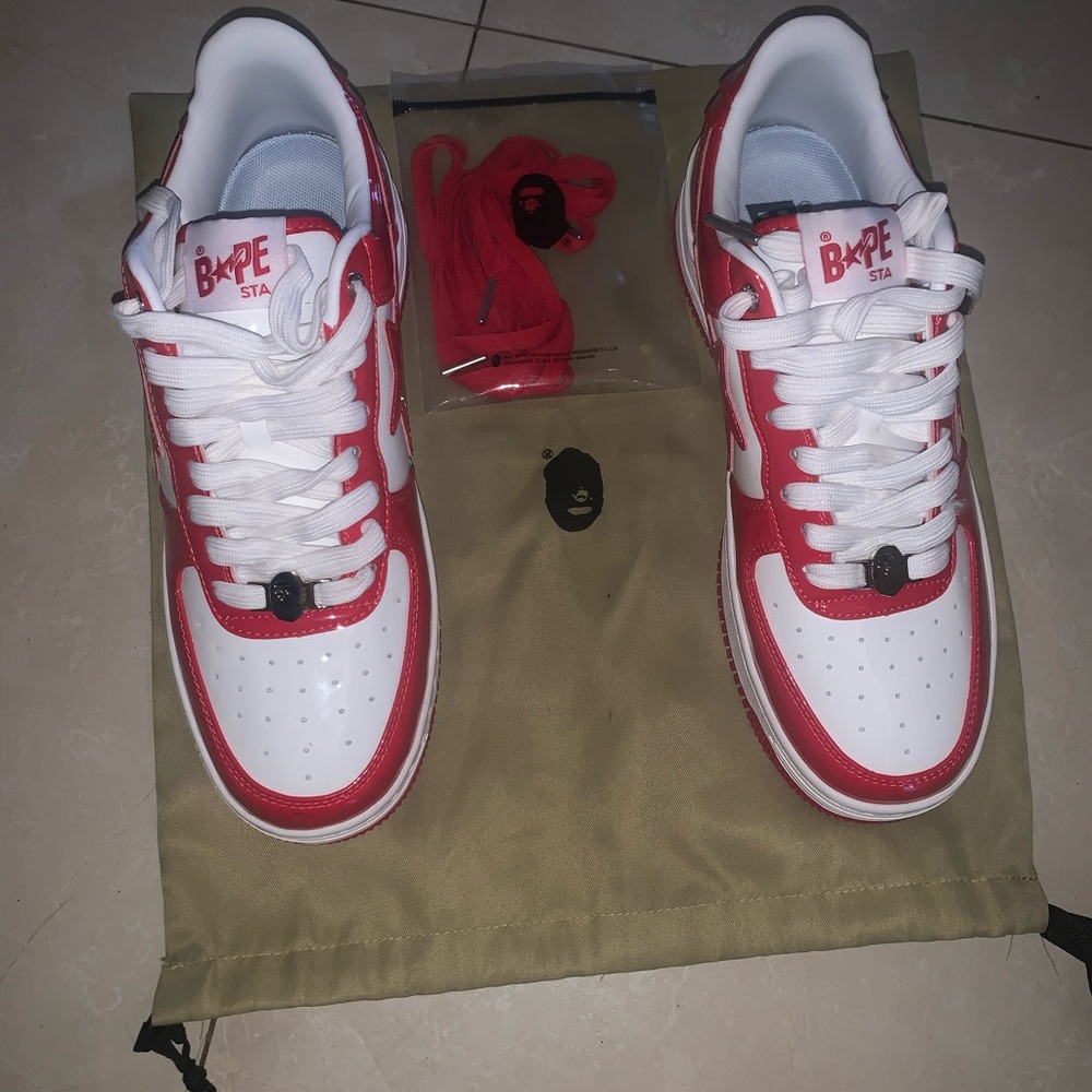 Color:Bape white and red
patent leather;Size:43/9.5